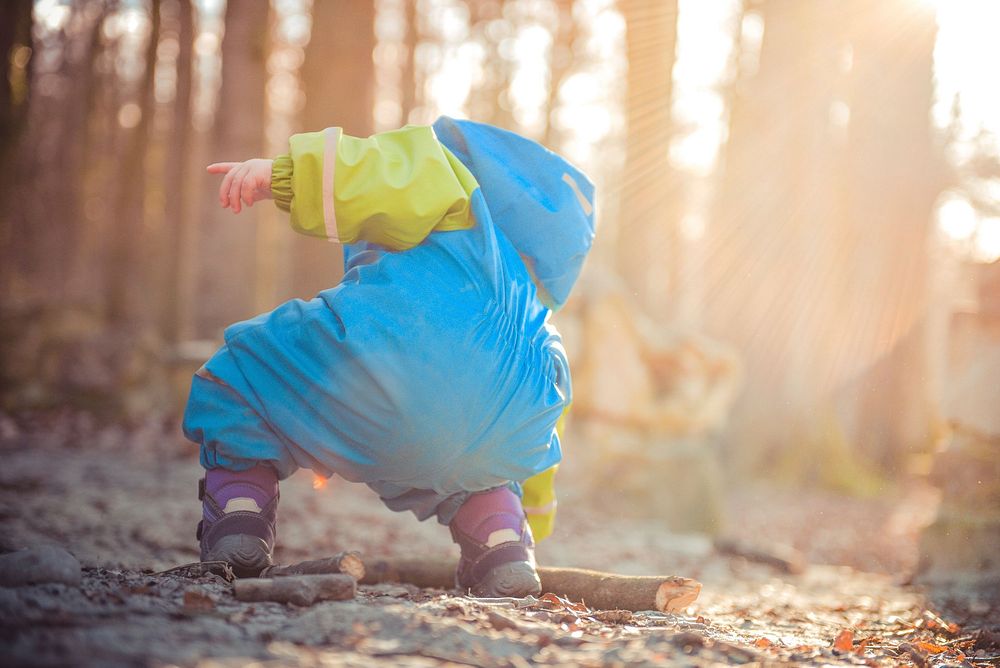 Kids playing outdoor. Free public domain CC0 photo.