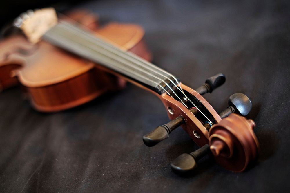 Violin, classical music instrument background. Free public domain CC0 photo.