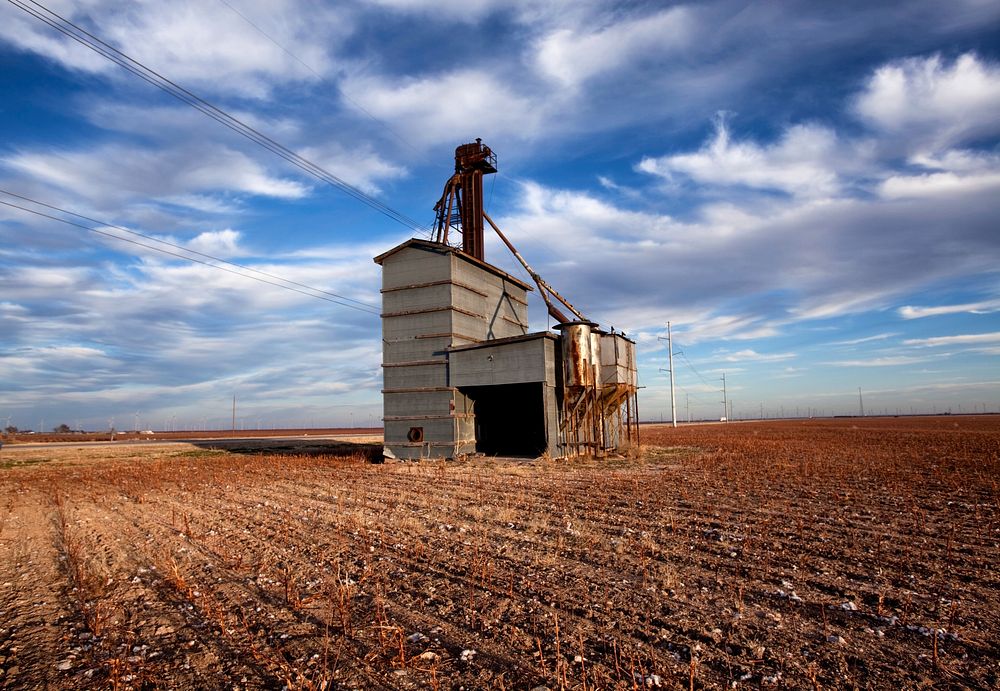 Agricultural farm land. Free public domain CC0 photo