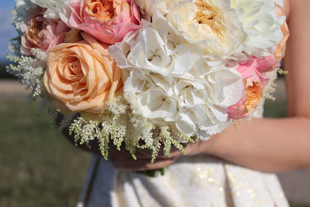 Bridal bouquet background. Free public domain CC0 photo.