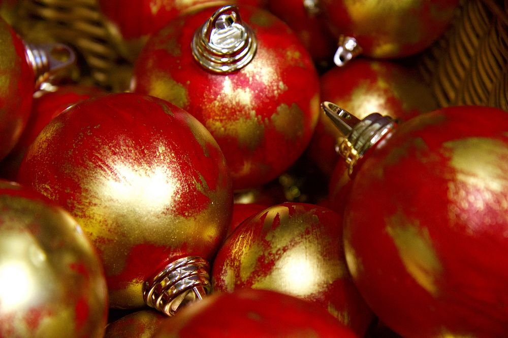Red glass ball, Christmas ornament. Free public domain CC0 photo.