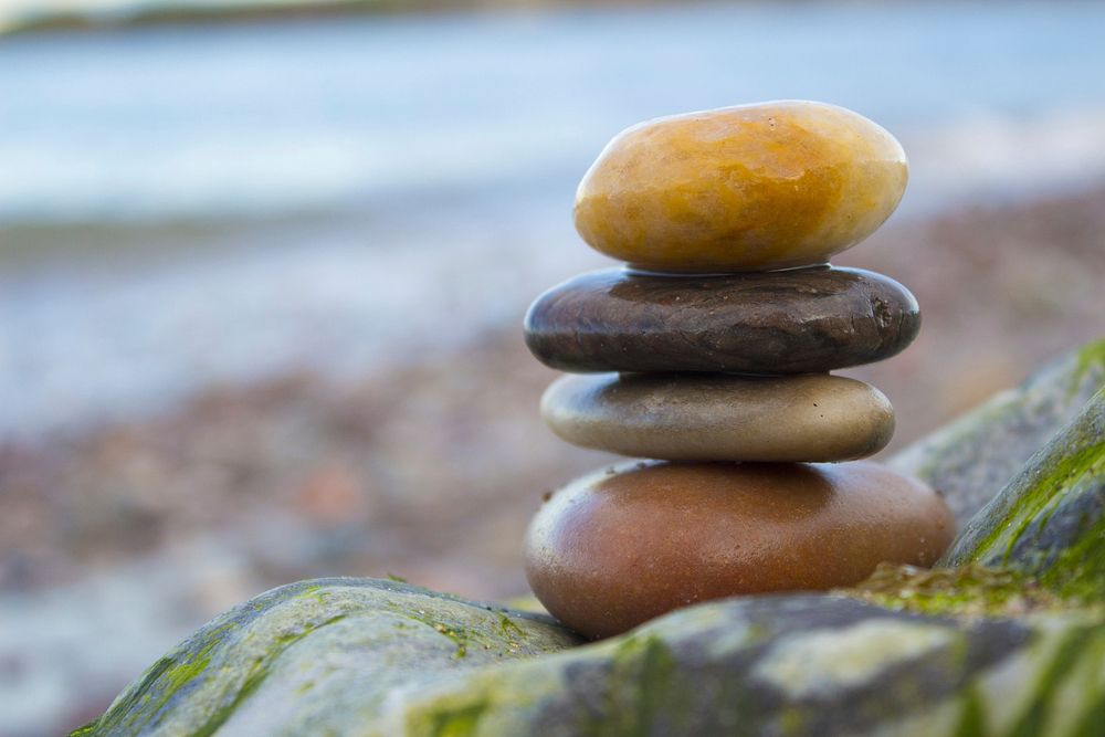 Balancing stones. Free public domain CC0 photo