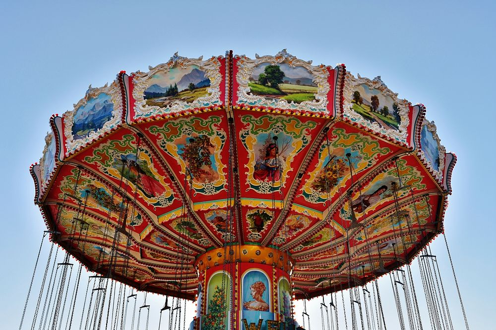 Carousel, theme park. Free public domain CC0 image.