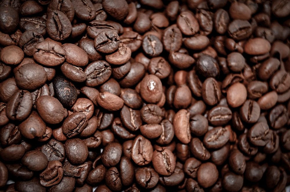 Roasted coffee beans background. Free public domain CC0 image