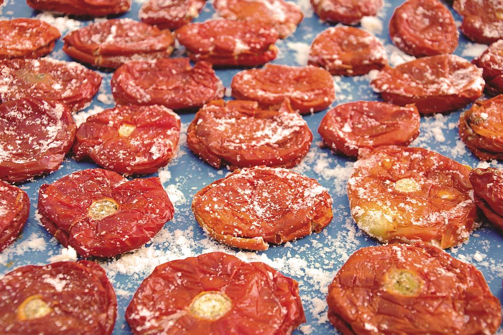 Closeup on dried tomatoes. Free public domain CC0 image. 
