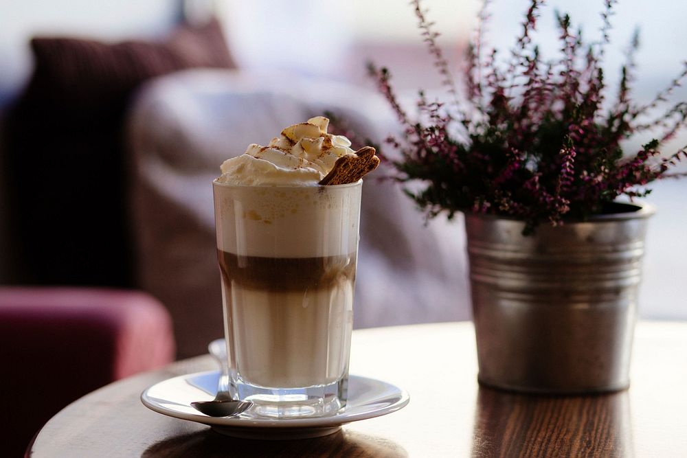 Free latte macchiato drink photo, public domain beverage CC0 image.