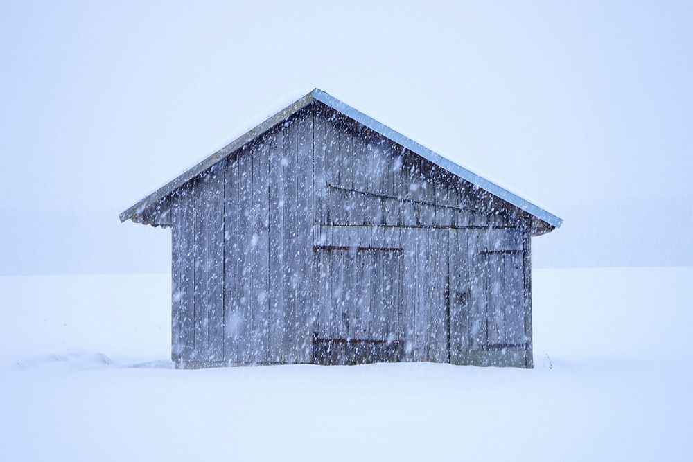 Abandoned house covered in snow during winter. Free public domain CC0 image. 