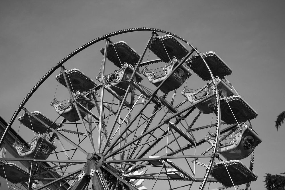 Ferris wheel. Free public domain CC0 image.