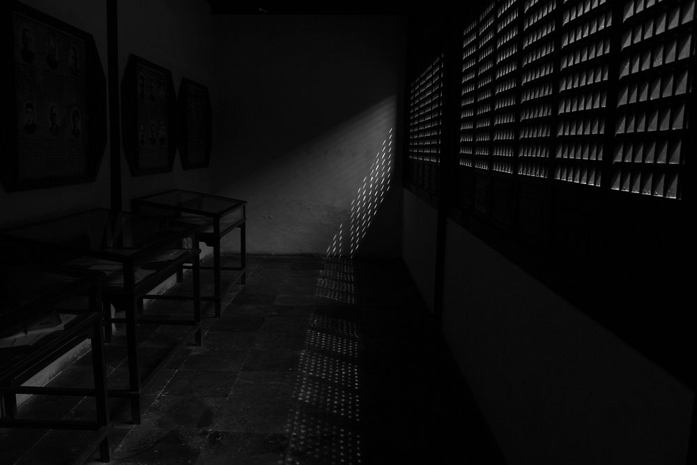 Dark quiet room. Free public domain CC0 photo.