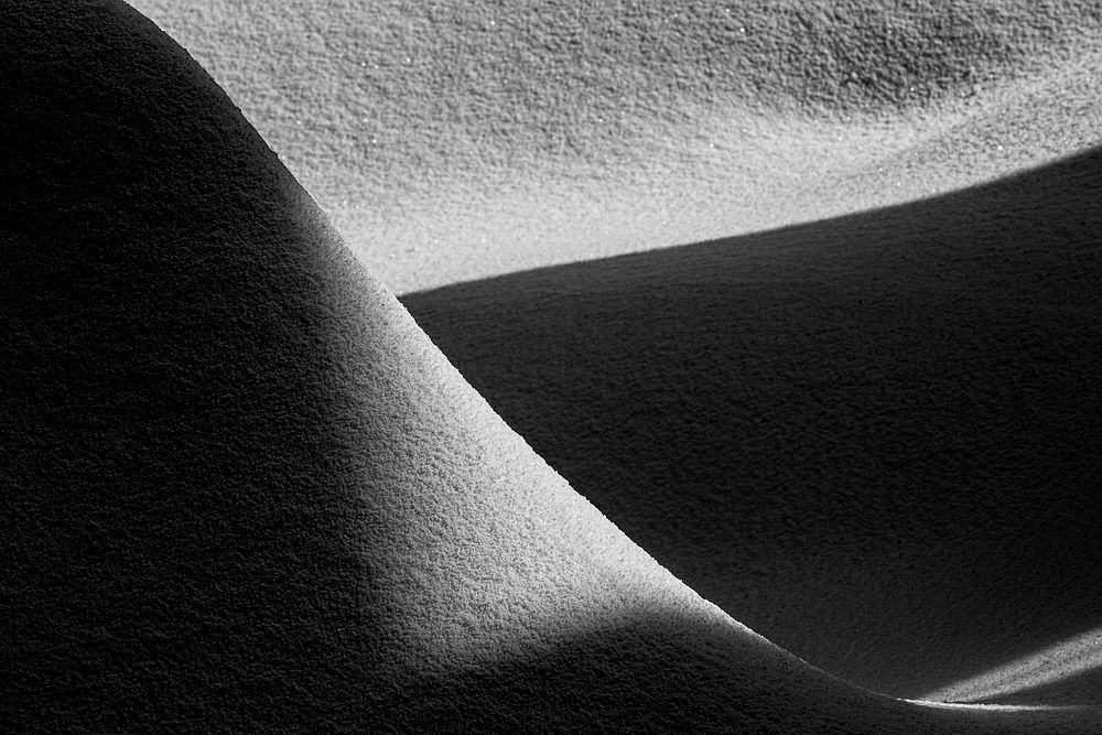 Closeup on snow dunes. Free public domain CC0 image. 