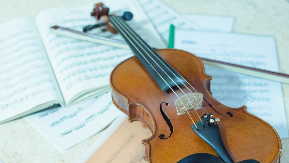 Violin, classical music instrument background. Free public domain CC0 photo.