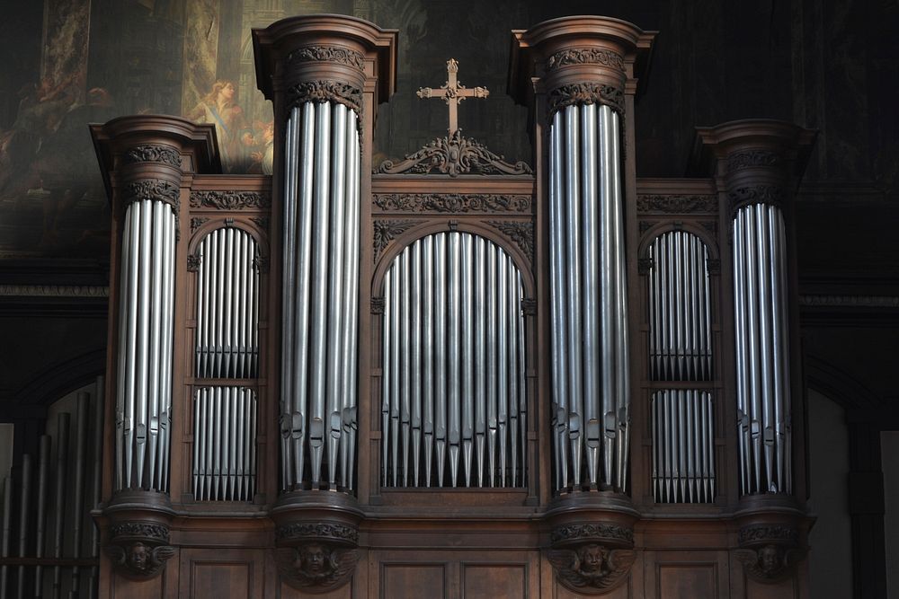 Organ music instrument in church. Free public domain CC0 image.