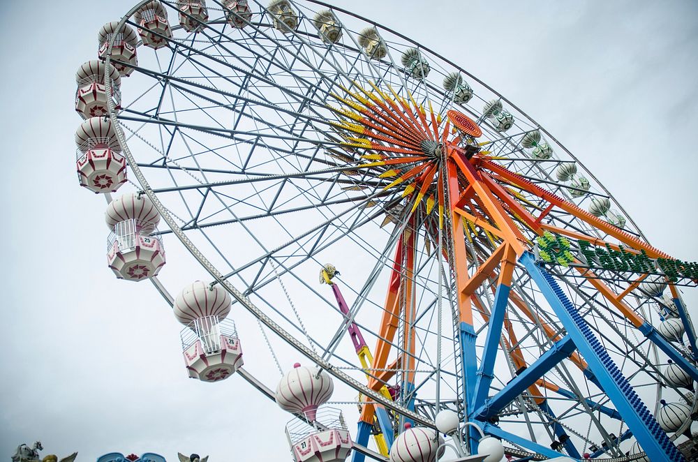 Ferris wheel. Free public domain CC0 image.