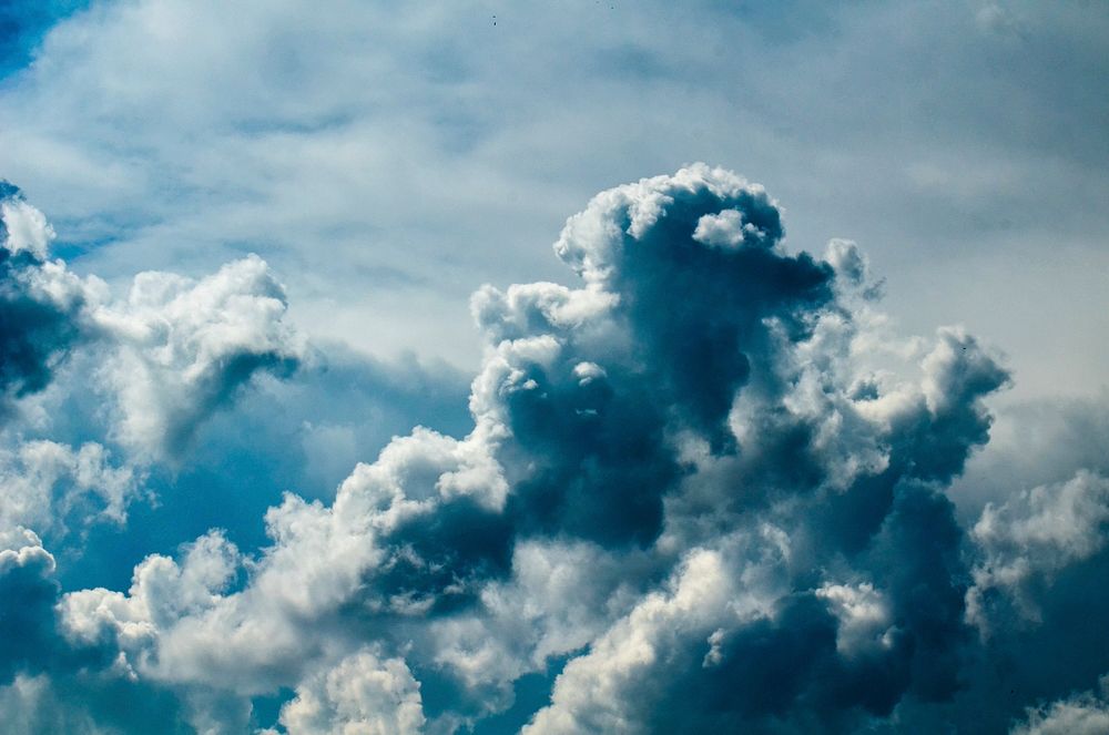 Cloudy sky background. Free public domain CC0 photo.