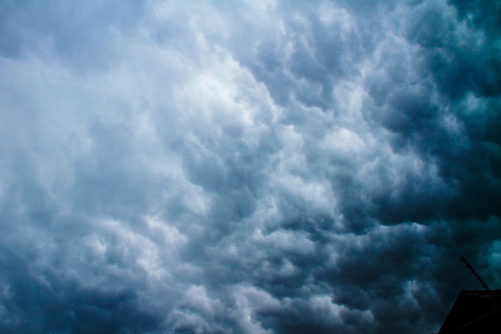 Cloudy sky background. Free public domain CC0 image.