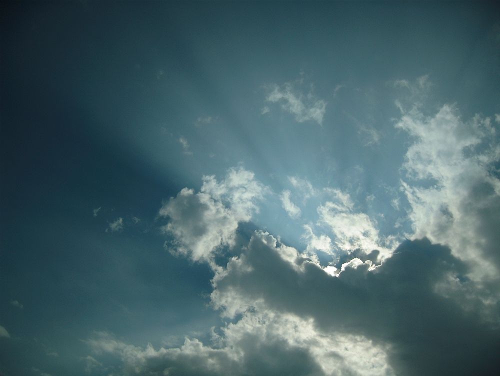 Dark cloudy sky background. Free public domain CC0 photo.