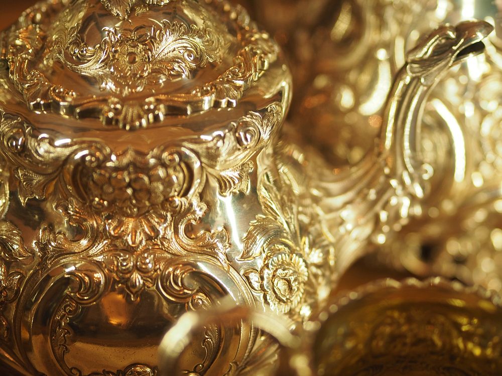 Gold teapot. Free public domain CC0 photo.