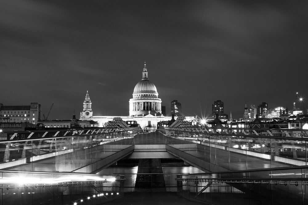 St Paul's cathedral architecture. Free public domain CC0 image.