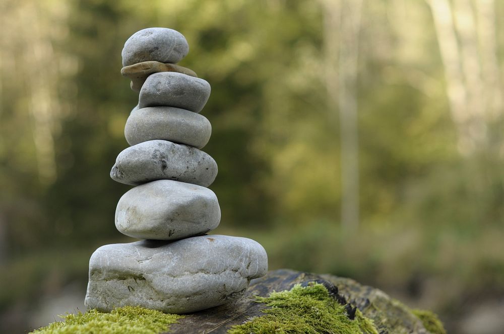 Balancing stones. Free public domain CC0 photo