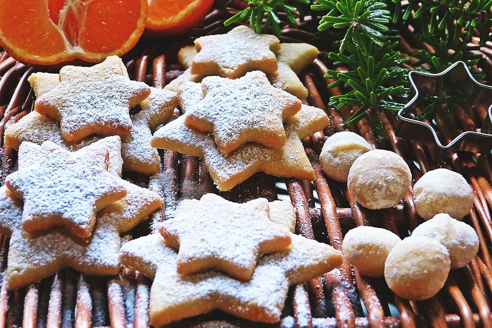 Free Christmas star cookie image, public domain dessert CC0 photo.