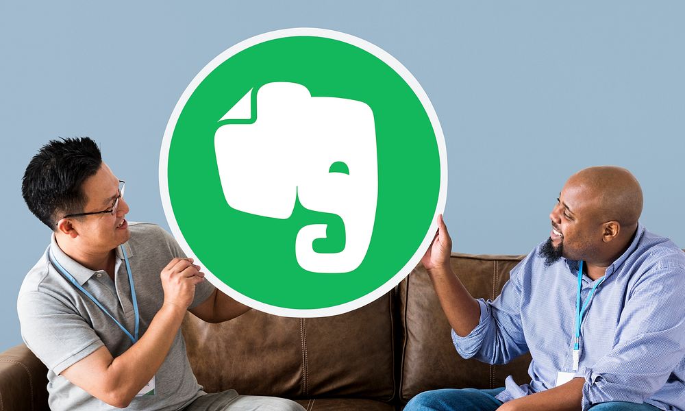People holding an Evernote icon