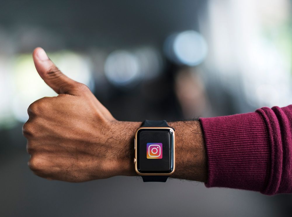 Instagram logo on a smartwatch. BANGKOK, THAILAND, 1 NOV 2018.