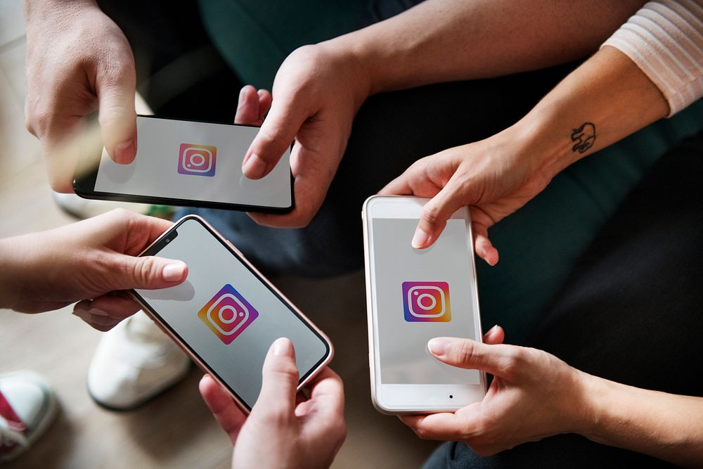 People using Instagram applications on phones. BANGKOK, THAILAND, 1 NOV 2018.
