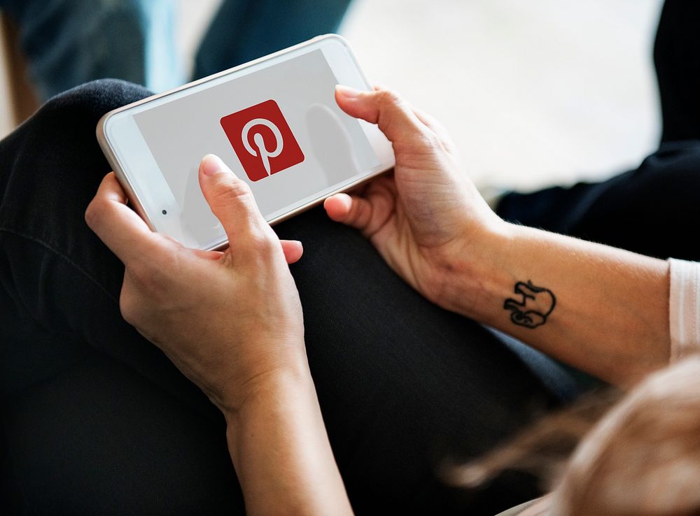 Pinterest logo on a mobile phone screen. BANGKOK, THAILAND, 1 NOV 2018.