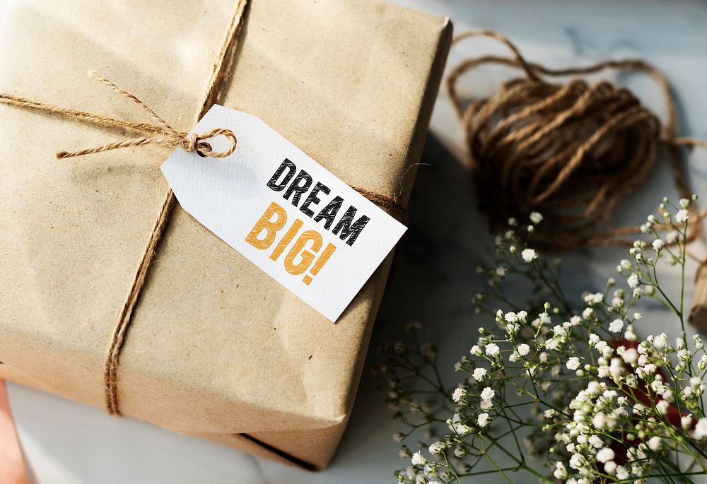 Present box with Dream big tag