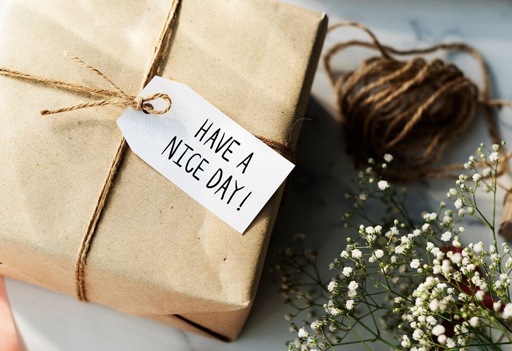 Present box with Have a nice day tag
