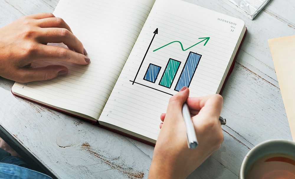 Growing bar graph on a notebook