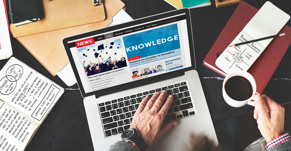 Knowledge Education News Feed Advertise Concept