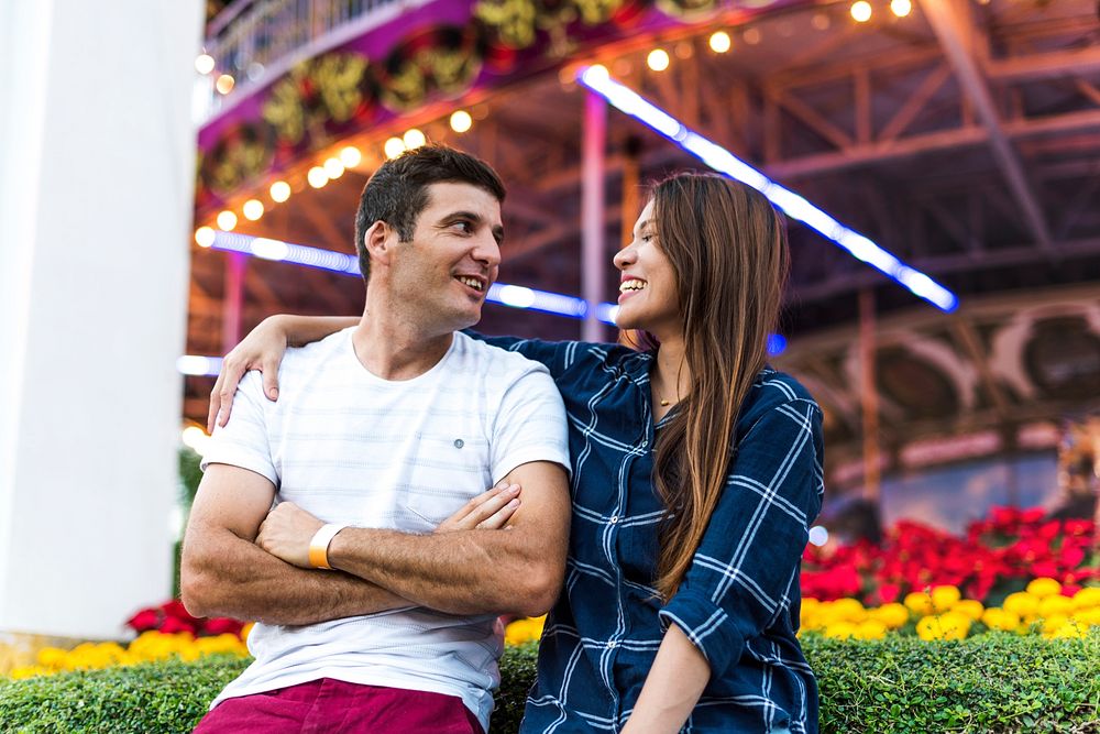 Couple Dating Amusement Park Romantic Love