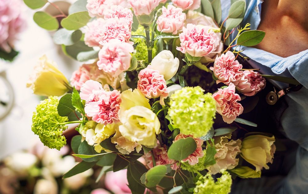 Florist Making Fresh Flowers Bouquet Premium Photo rawpixel