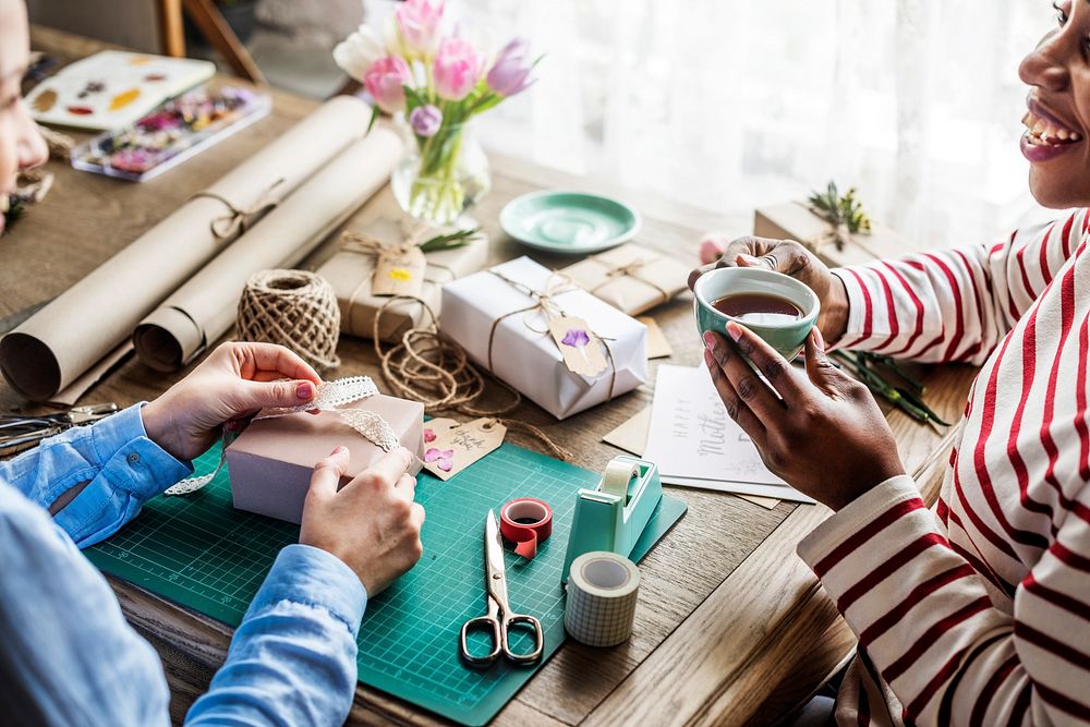 Craft design simplify wrapping gift on wooden table