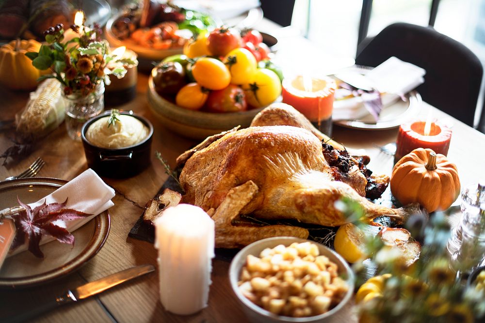 Roasted Turkey Thanksgiving Table Setting Concept