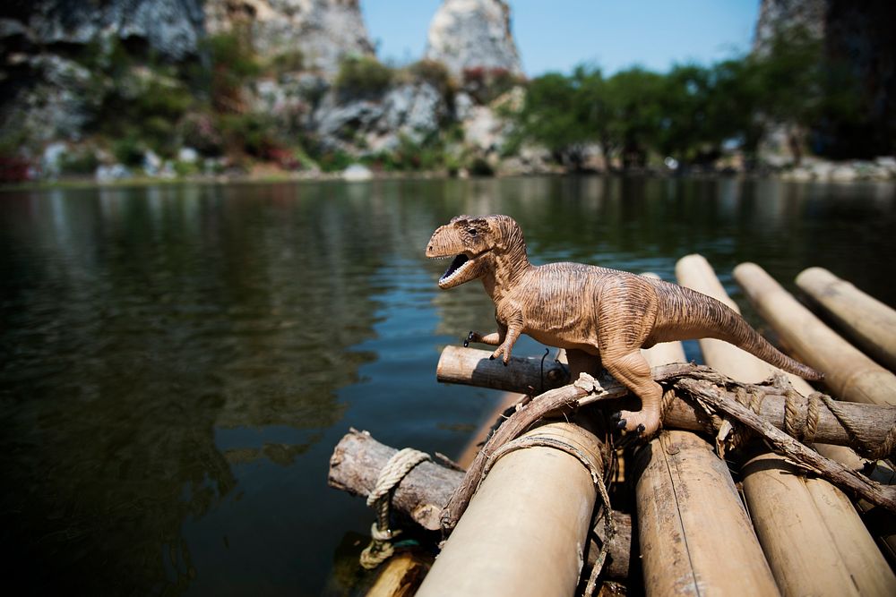 Dinosaur figure toy travel attractive