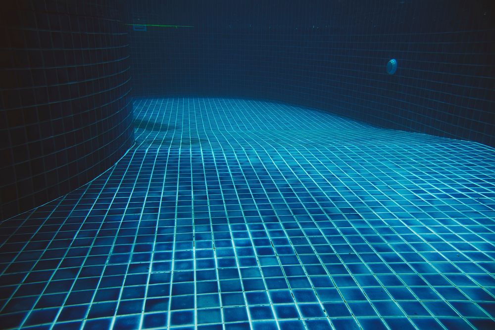 Underwater of outdoors swimming pool