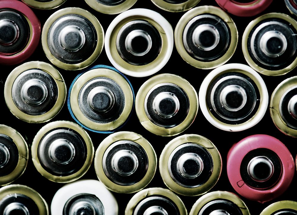 Alkaline battery background