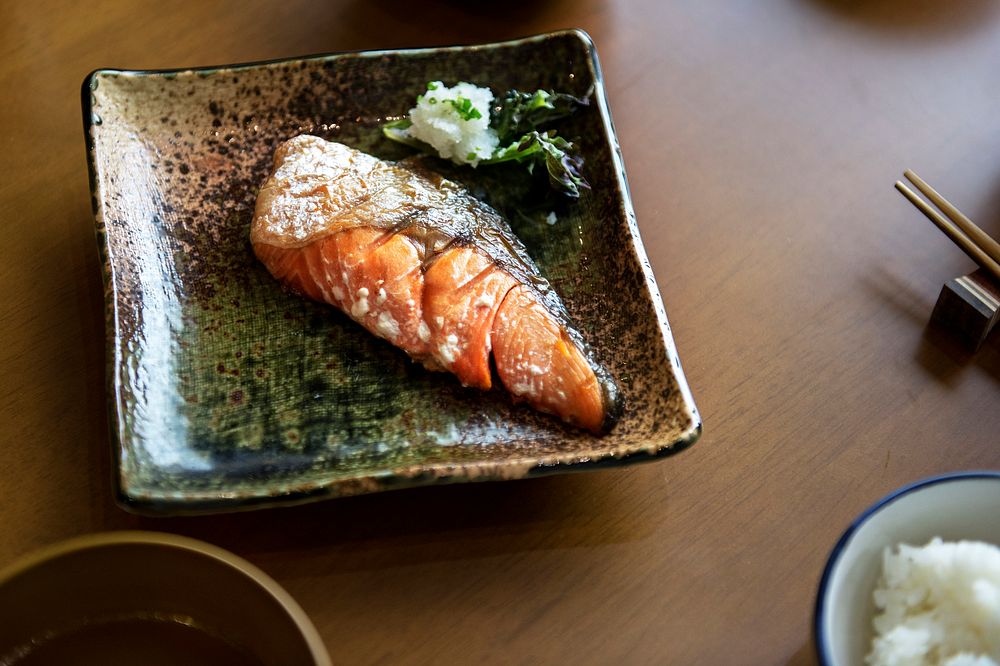 Salmon grilled set japanese food
