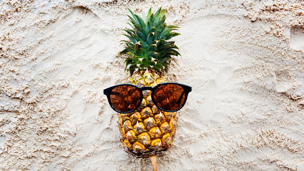 Pineapple sunglasses desktop wallpaper, HD image