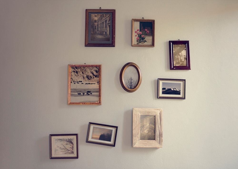 Picture frame tell the story on the wall