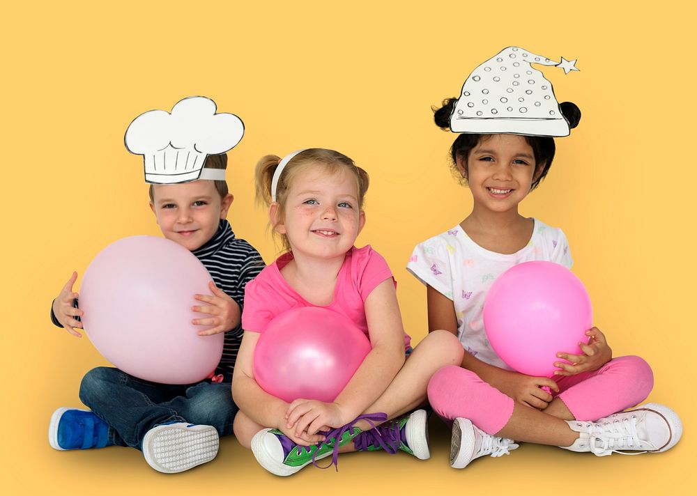 Little Kids Papercrafted Hats Balloon