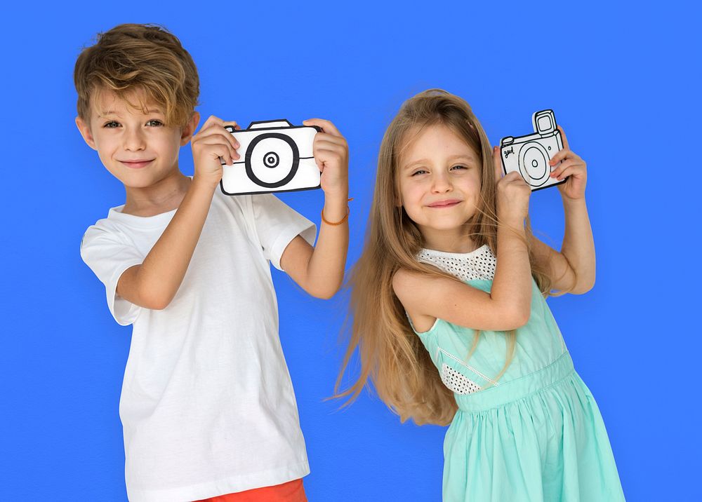 Little Children Taking Photo Papercraft Camera