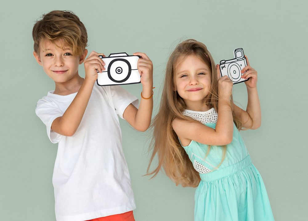 Little Children Taking Photo Papercraft Camera