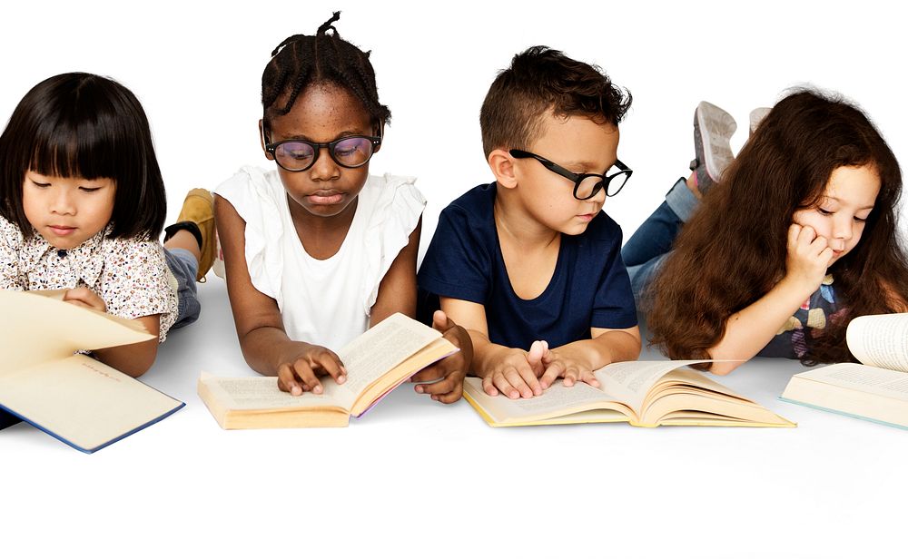 Diverse Group Of Kids Study Read Book