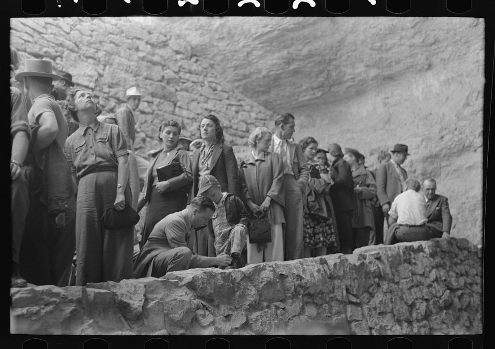 Tourists waiting to go into Carlsbad Caverns, New Mexico by Russell Lee