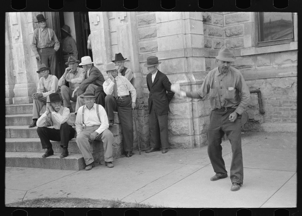 Group of residents of Weatherford, Texas, listening to politician speak by Russell Lee
