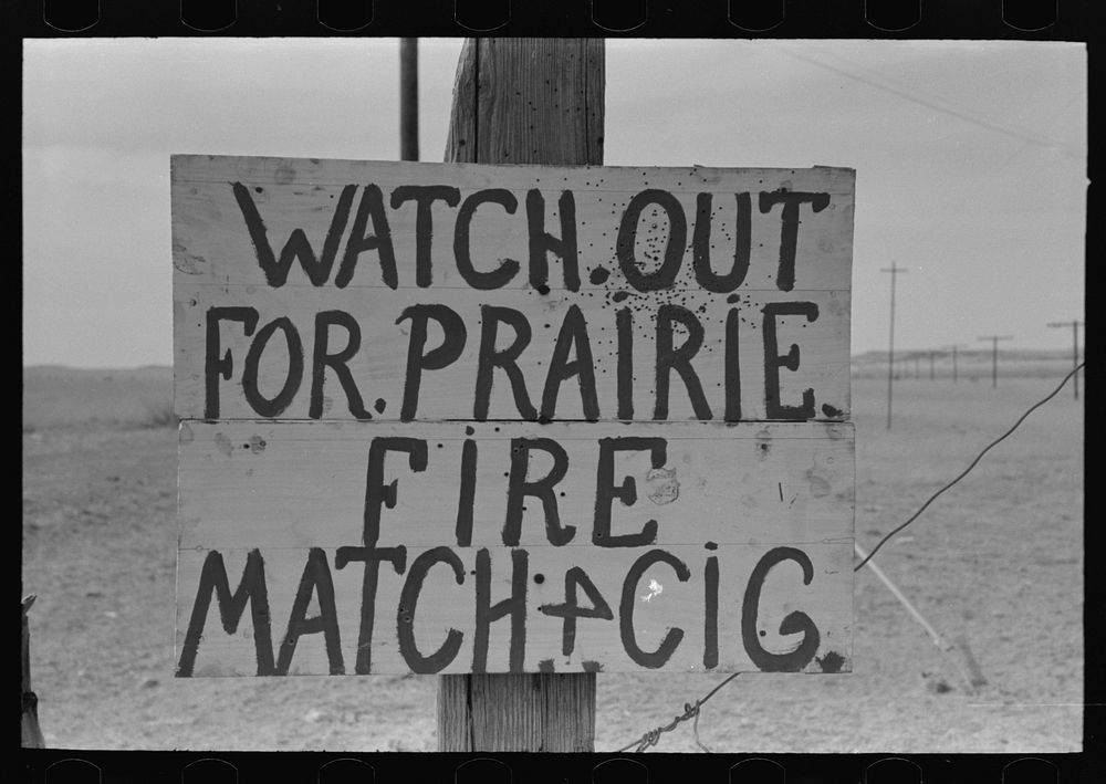 Sign south of Marfa, Texas by Russell Lee