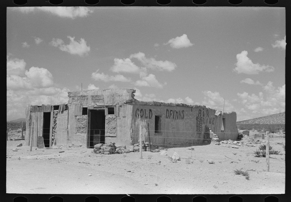 Abandoned roadside stand on U.S. 85 near Hatch, New Mexico by Russell Lee